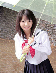 儿媳妇福利片在线播放-俄罗斯少女