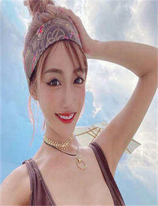 成片在线看一区二区草莓-《年轻女教师4》免费观看